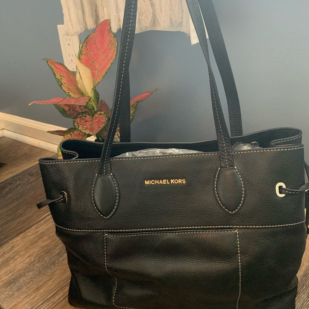 Michael Kors Tote